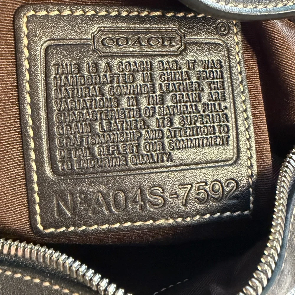 Coach Hampton Hobo - Picture 3 of 5